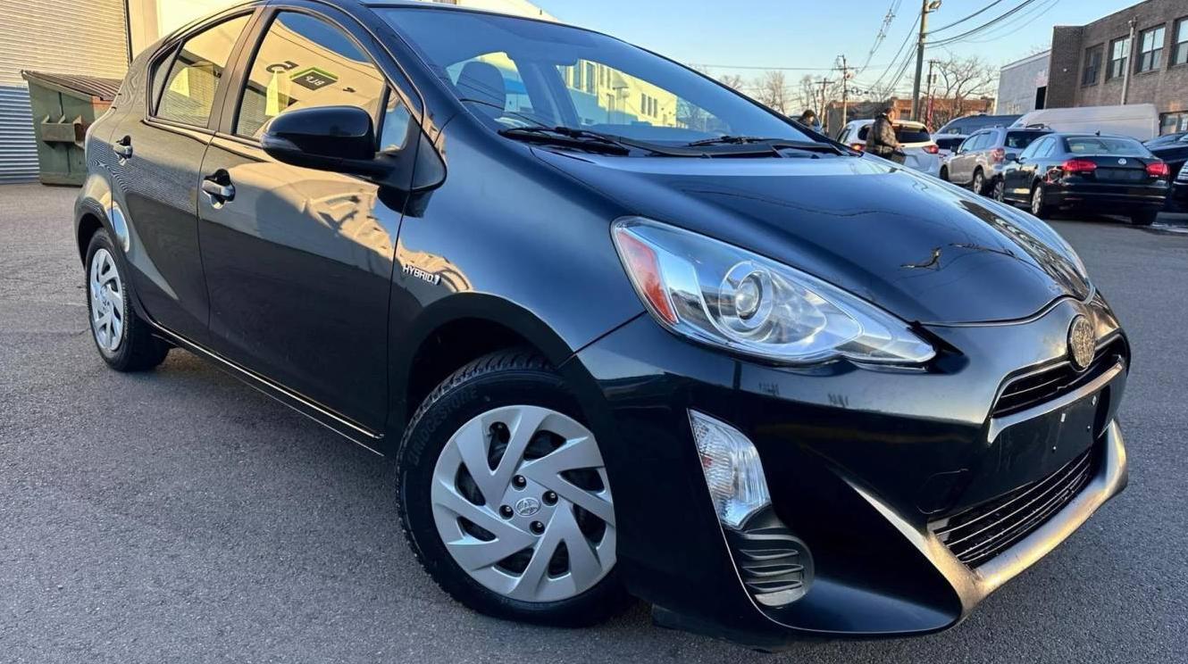 TOYOTA PRIUS C 2016 JTDKDTB32G1124751 image